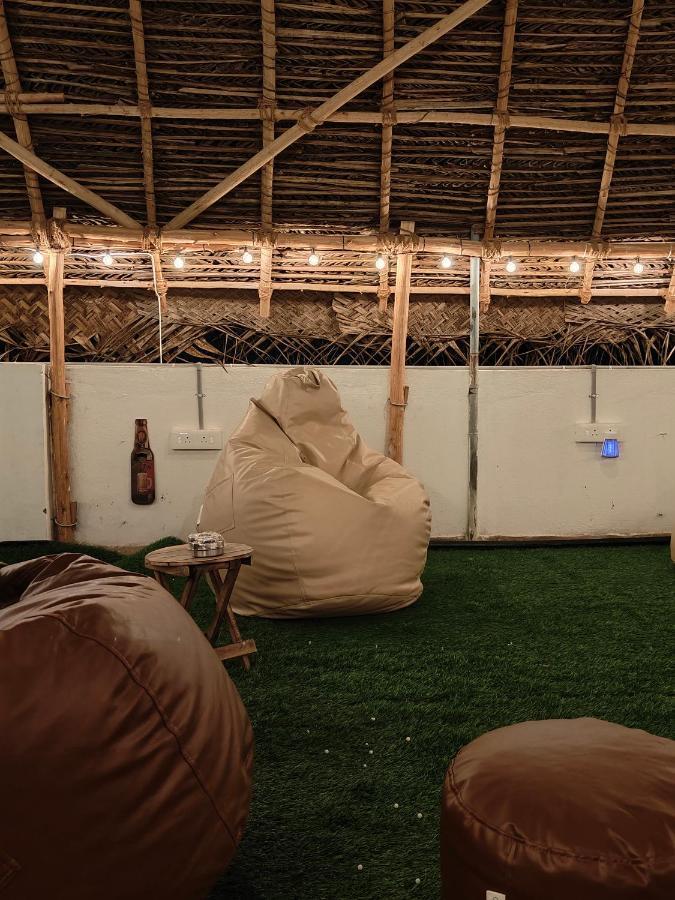 Unpack Hostel Пондичери Екстериор снимка
