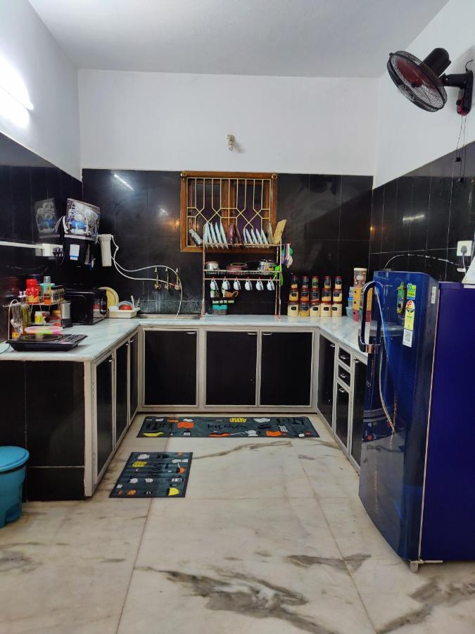 Unpack Hostel Пондичери Екстериор снимка