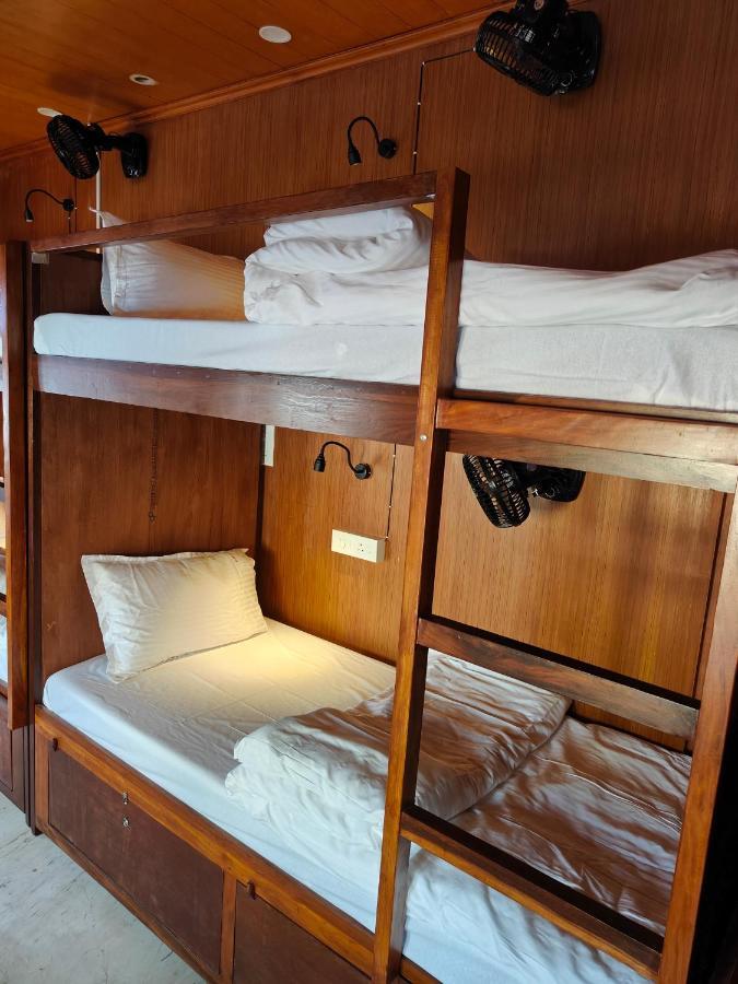 Unpack Hostel Пондичери Екстериор снимка